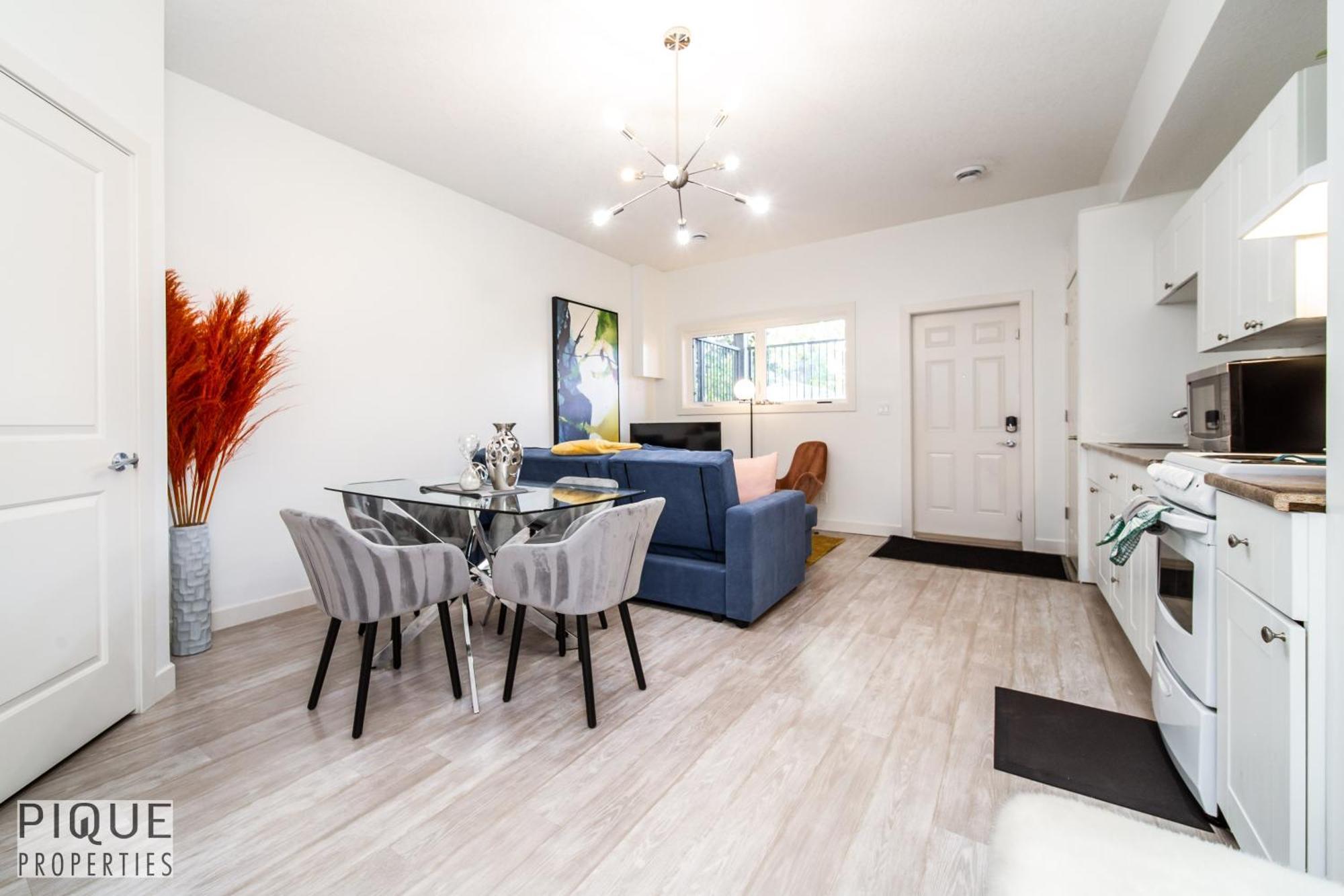 Executive Home - Long Stays Welcome - Garage Parking - Free Wifi & Netflix Edmonton Chambre photo