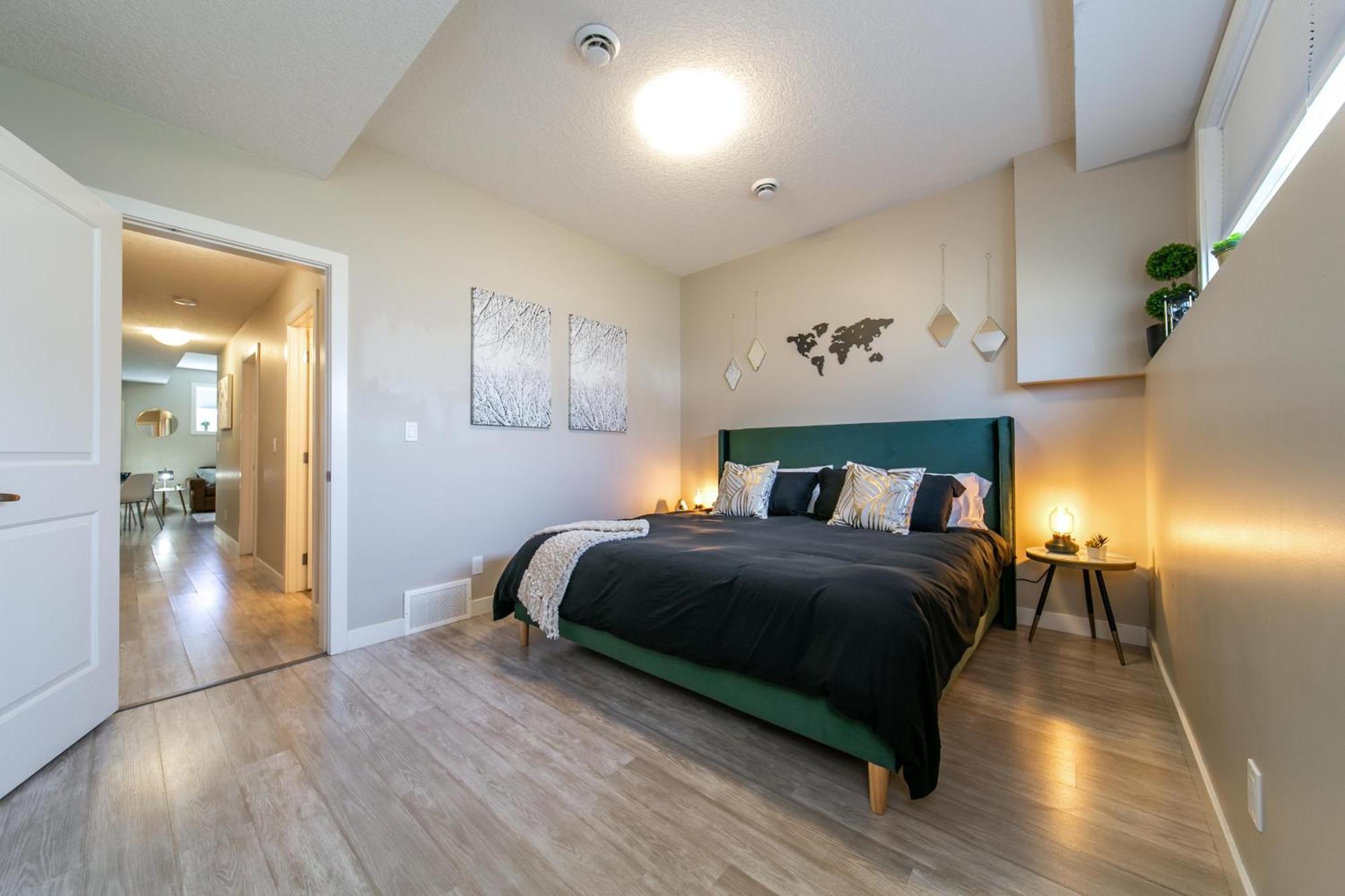 Executive Home - Long Stays Welcome - Garage Parking - Free Wifi & Netflix Edmonton Chambre photo